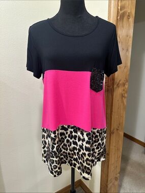 HEIMISH USA Black & Hot Pink Colorblock Top with Leopard Hem